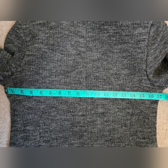 VINCE Wool Grey Herringbone Tweed Blazer/ Jacket. Size 4 - Picture 12 of 14